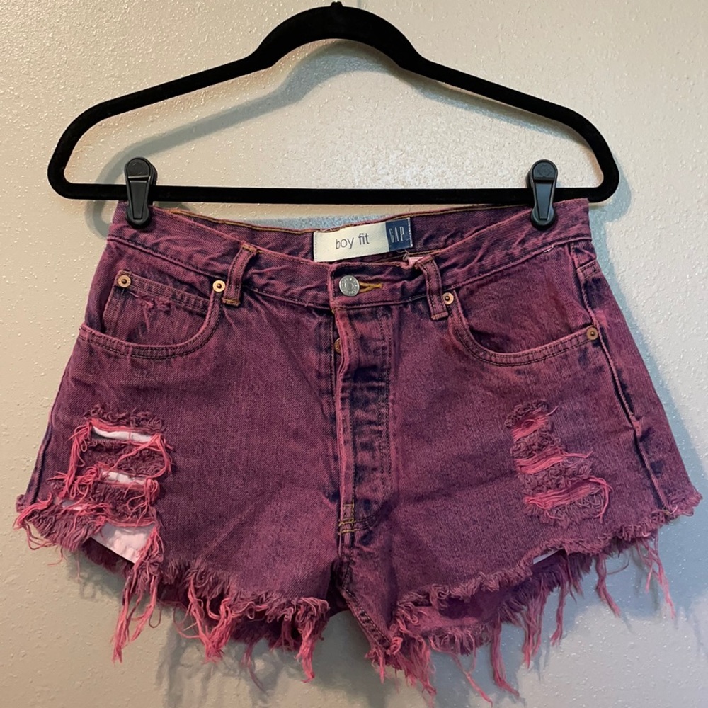 Gap boy fit jean shorts sz 8, red/blue distressed